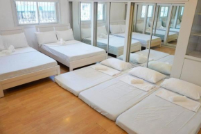 Makati Altean Apartment (Delfin Room)